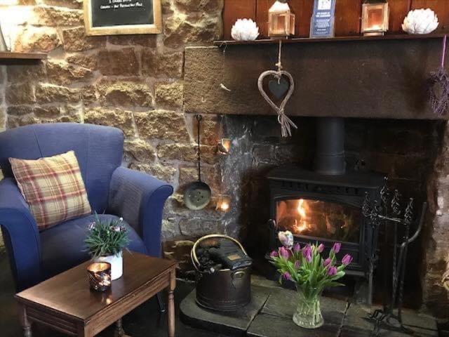 The Chequers Inn Froggatt Buitenkant foto