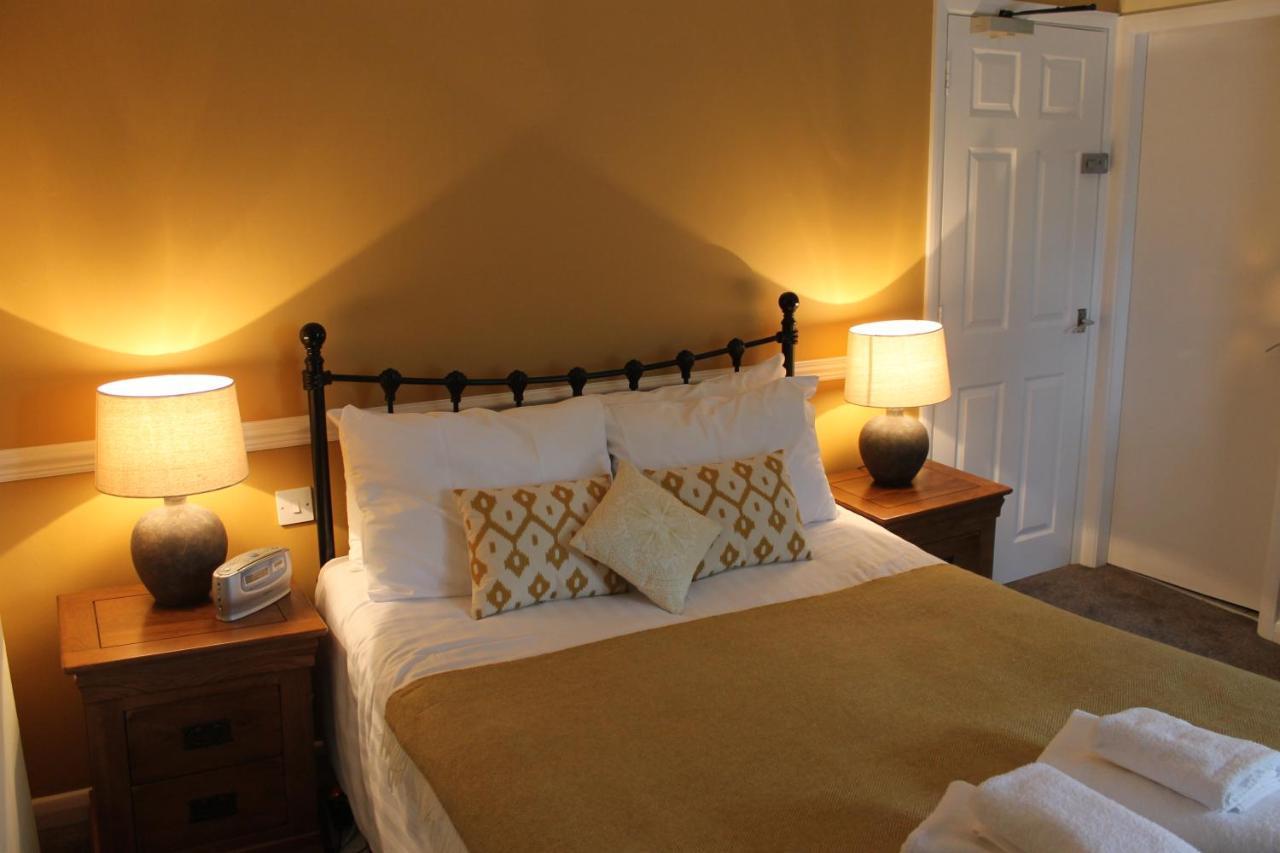 The Chequers Inn Froggatt Buitenkant foto